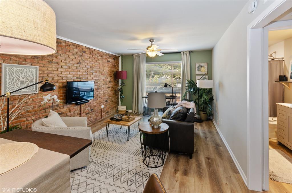 Foto principal - 4340 Cedar Springs Rd