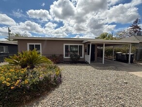 Building Photo - 1220 Browning Dr