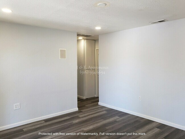 Foto del edificio - 3840 Walnut Ave