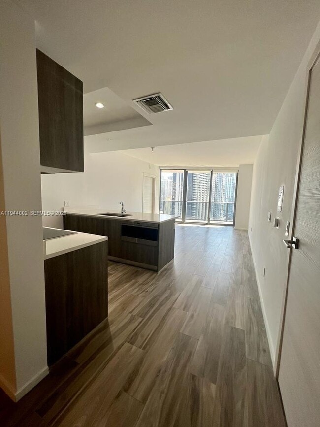 Building Photo - 801 S Miami Ave