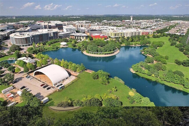 Foto del edificio - 1701 Simond Ave Ave