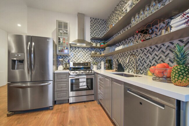 Foto del edificio - North Beach Coliving