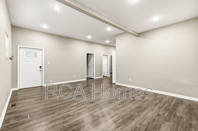 Building Photo - 1452 Woodlawn Ave