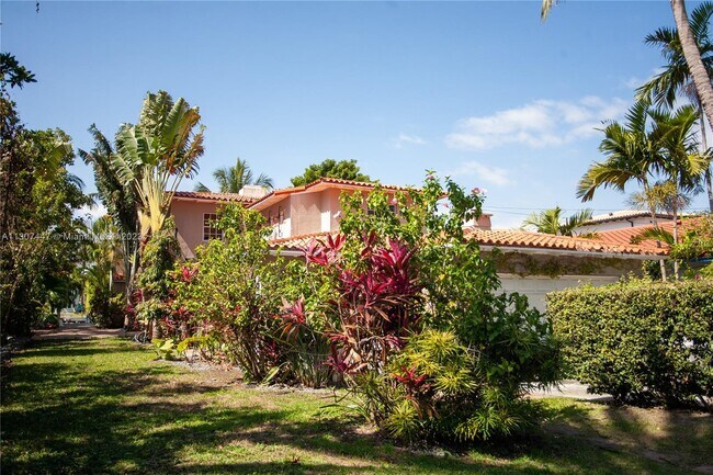 Foto del edificio - 4464 Prairie Ave