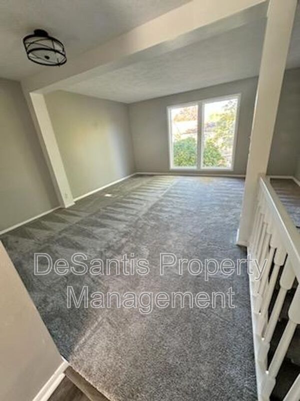 Foto del edificio - 325 Timber Trl