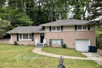 Building Photo - 3209 Briarwood Blvd