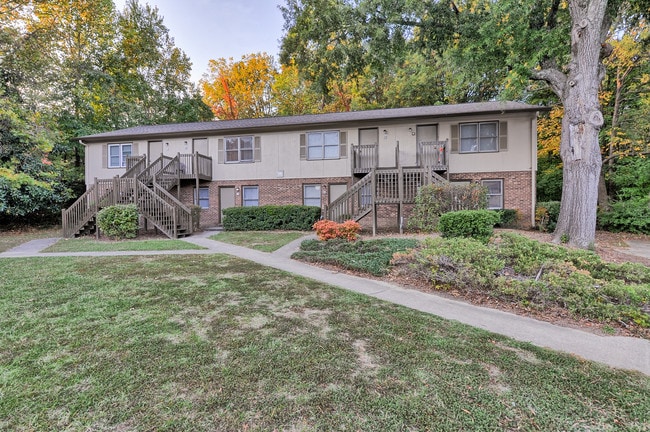 Building Photo - The Retreat