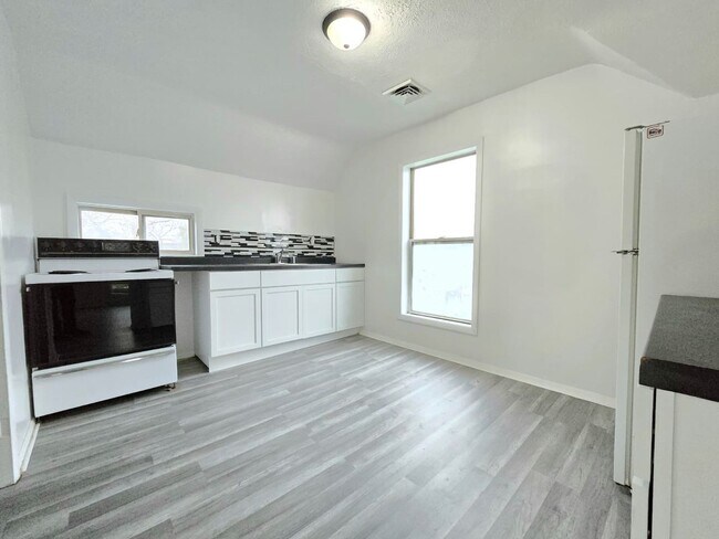 Foto del edificio - 3312 E Mishawaka Ave