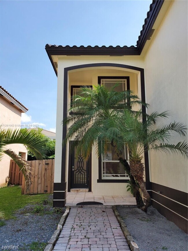 Foto del edificio - 4 br, 2.5 bath House - 13952 SW 153rd Ter