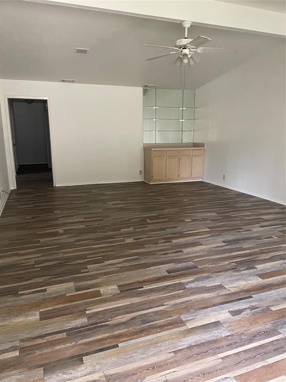 Foto del edificio - 522 Towne House Ln