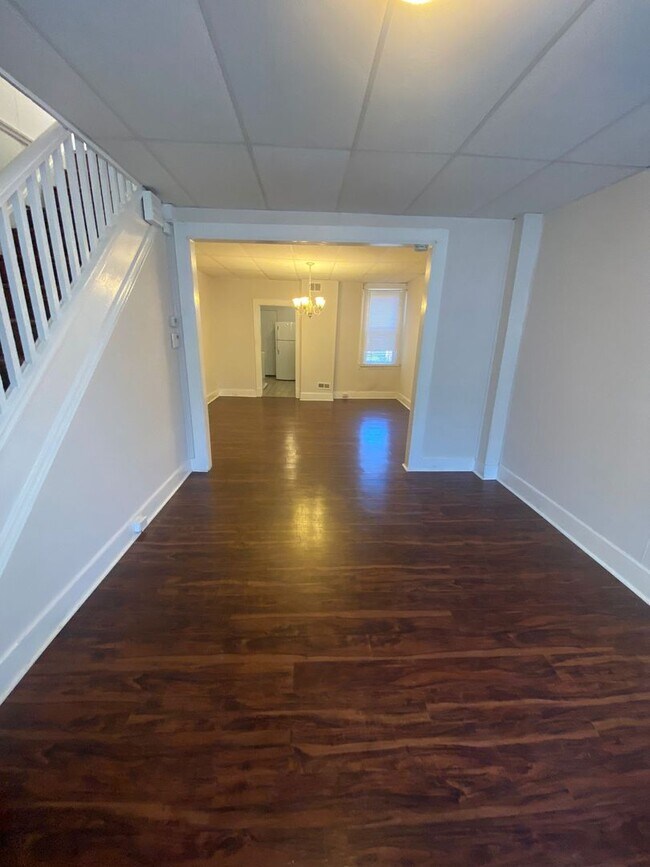 Foto del edificio - 1528 N Monroe St