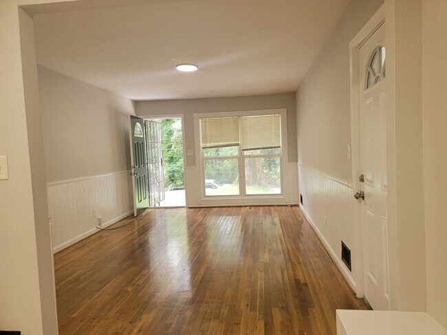 Foto del edificio - Home of the Less than $1500 Home Rentals 3...