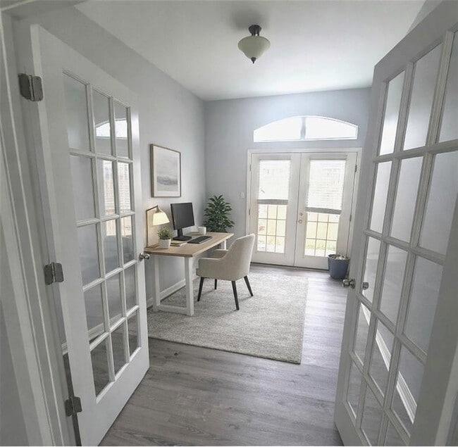 Foto del edificio - 3845 Harvey Penick Dr