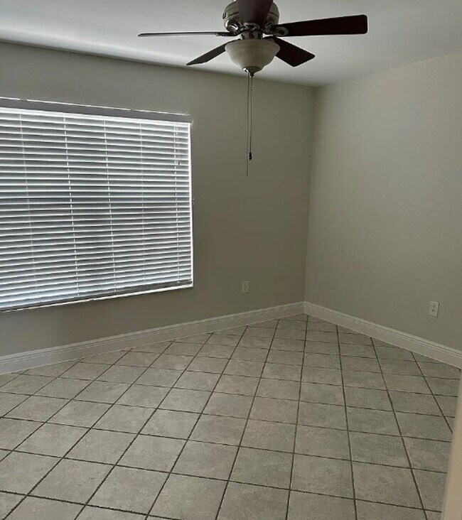 Foto del edificio - 4424 SW 8th Pl