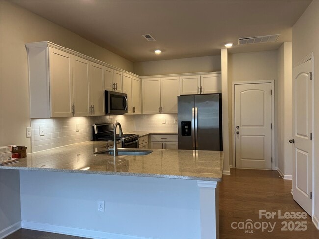 Building Photo - 4020 Harmony Hills Dr