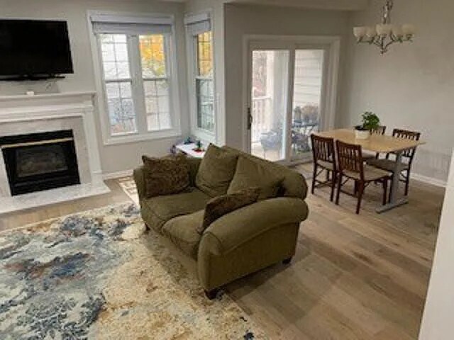 Foto del edificio - 4657 Longstreet Ln