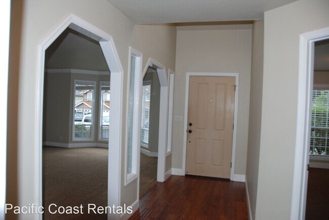 Building Photo - 3 br, 2 bath House - 4832 Dickson Drive
