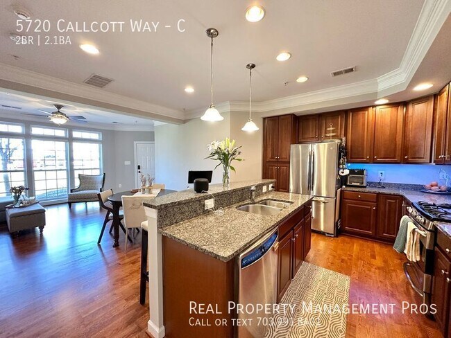 Photo - 5720 Callcott Way Townhome