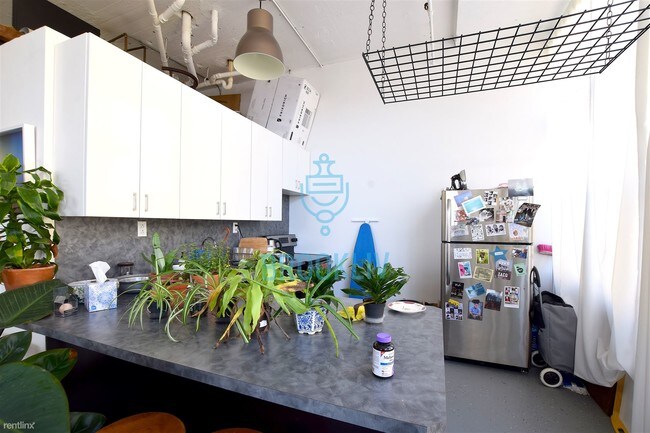 Foto del edificio - 1 br, 1 bath Apartment - 144 Spencer St 420