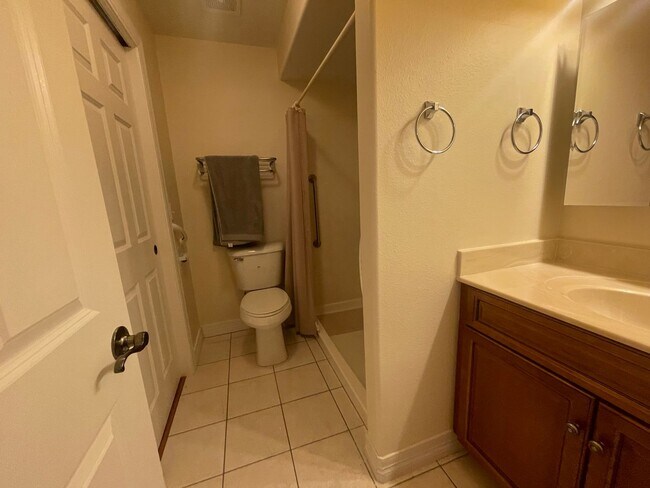 Foto del edificio - Furnished 3 bedroom 3 bath Apartment in Morningside Community, Blue Eye MO