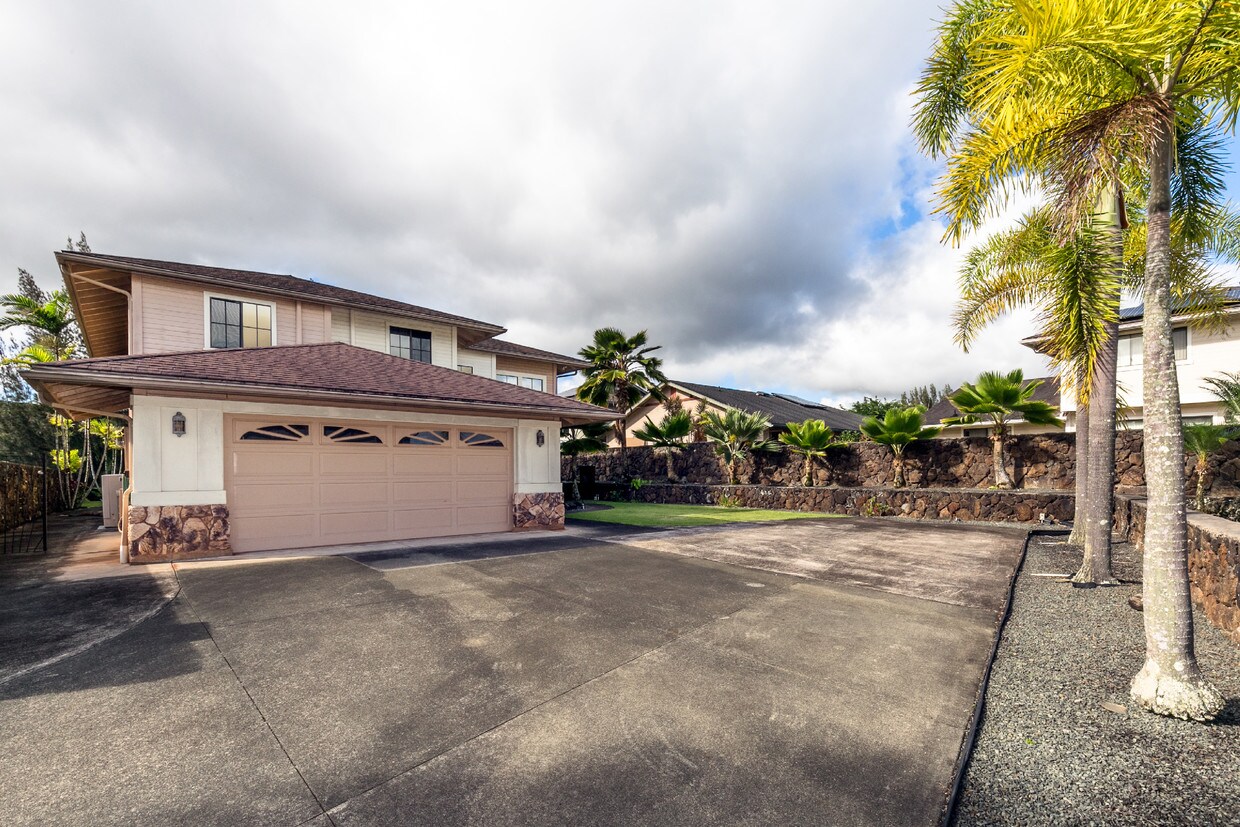 9510041004 Ahulili St, Mililani, HI 96789 House Rental in Mililani