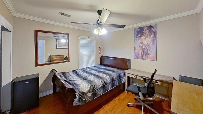 Foto del edificio - 728 Saybrook Cir NW