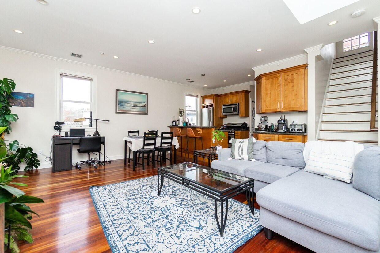 Foto principal - 55 Kelly Rd