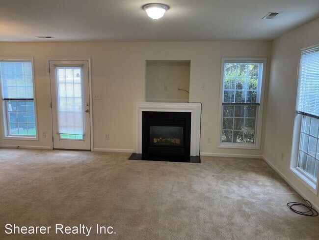 Building Photo - 2 br, 2.5 bath House - 13615 Pinyon Pine Lane