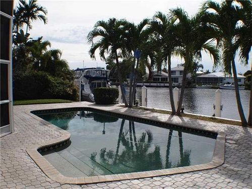 Foto del edificio - 68 Little Harbor Way