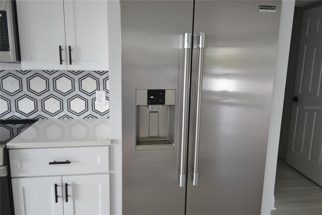 Foto del edificio - 1651 Sand Key Estates Ct