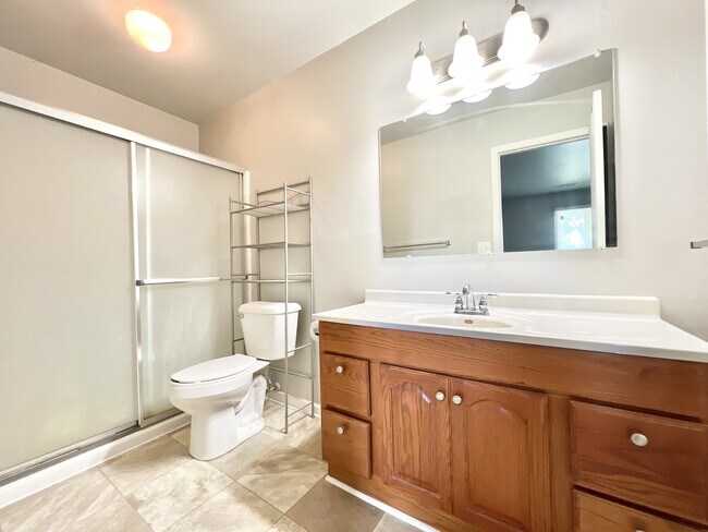 Foto del edificio - 2640 Blarney Stone Dr