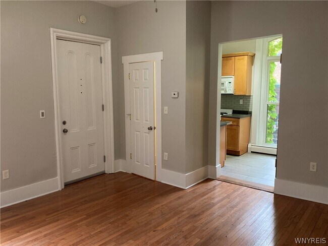 Building Photo - 77 Johnson Park