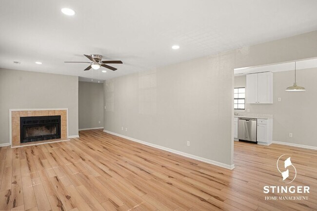Foto del edificio - 3 Bedroom / 2 Bath For Rent In Mossy Oaks
