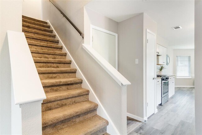 Foto del edificio - 16714 Pocono Dr