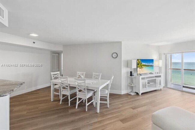 Building Photo - 6767 Collins Ave