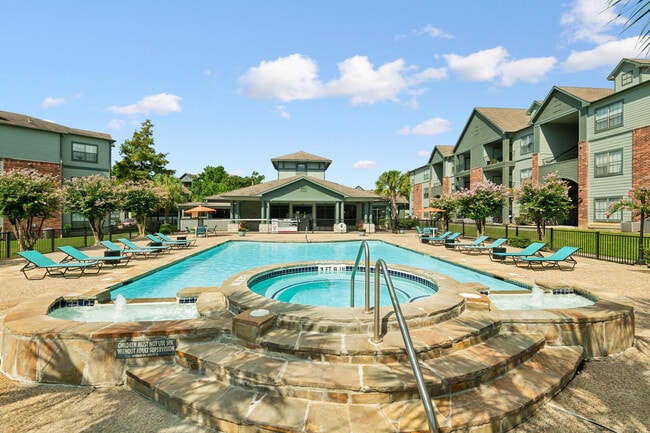 Apartamentos Lakeshore Villas — foto de la comunidad - Lakeshore Villas