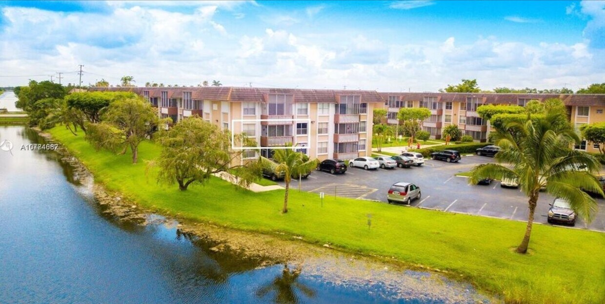 Primary Photo - 6705 NW 169th St