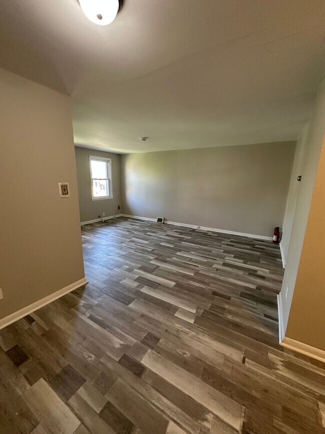 Foto del edificio - 356 Beverly Blvd