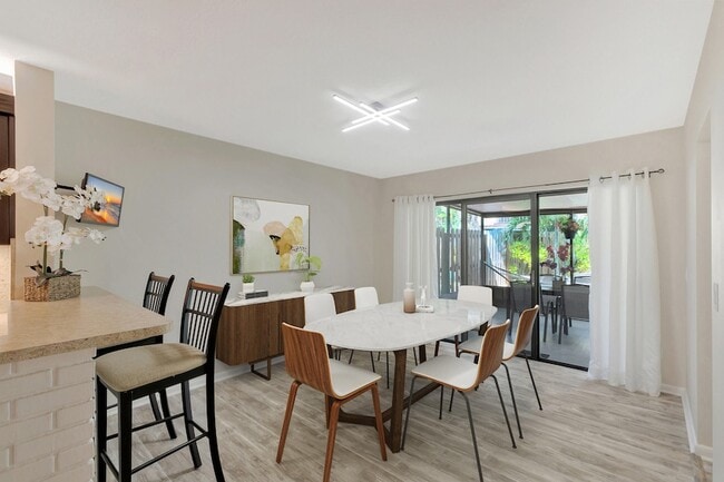 Photo - 3530 Gardens E Dr Townhome