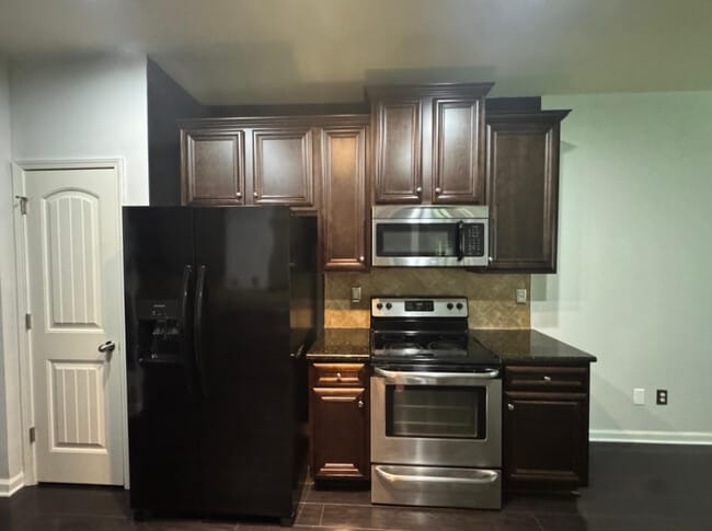 Foto del edificio - 1592 Pressley Ln