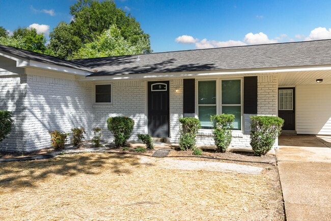 Foto del edificio - 3 bedroom, 2 bath recently renovated in Southaven