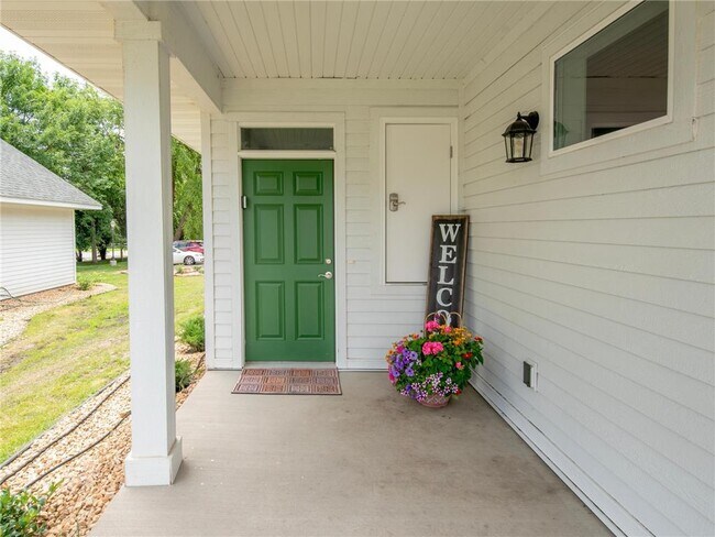 Building Photo - 3982 Alexandria Dr