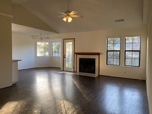 Foto del edificio - 7290 David Ct