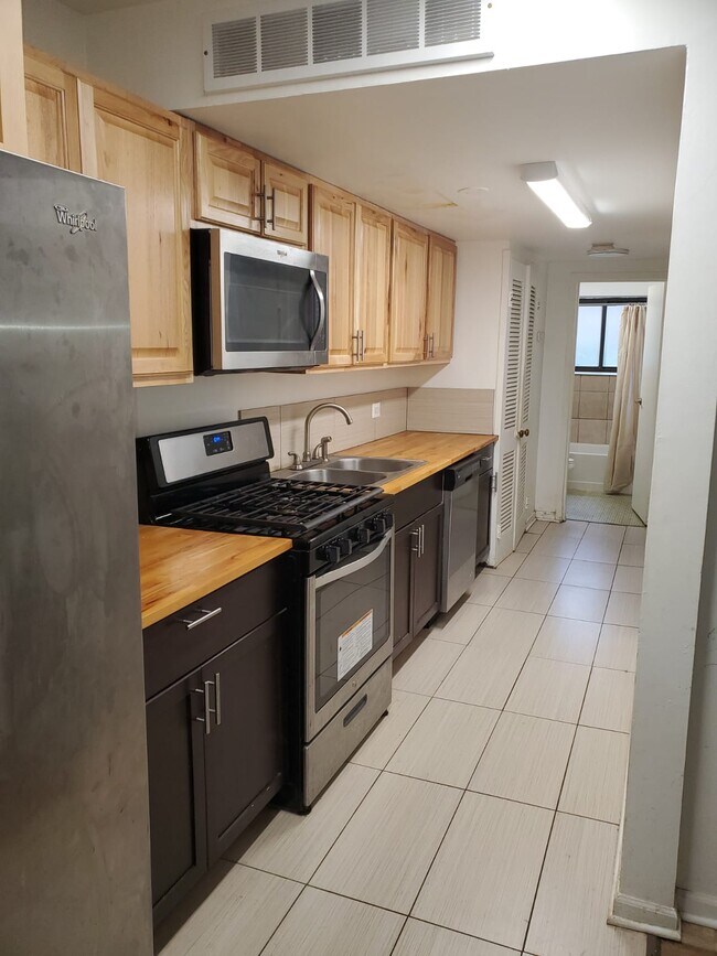 Foto del edificio - 139 Ashland Ave
