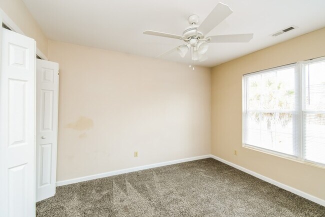 Building Photo - Lovely 2 Story with Plenty of Yard Space!