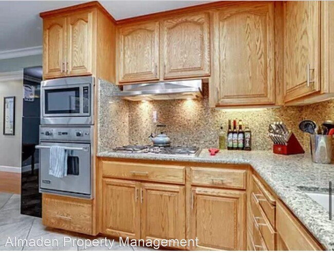 Foto del edificio - 3 br, 2 bath House - 5662 Croydon Ave.