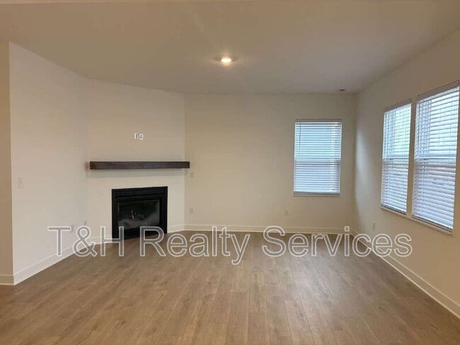 Building Photo - 12792 S Rim Dr