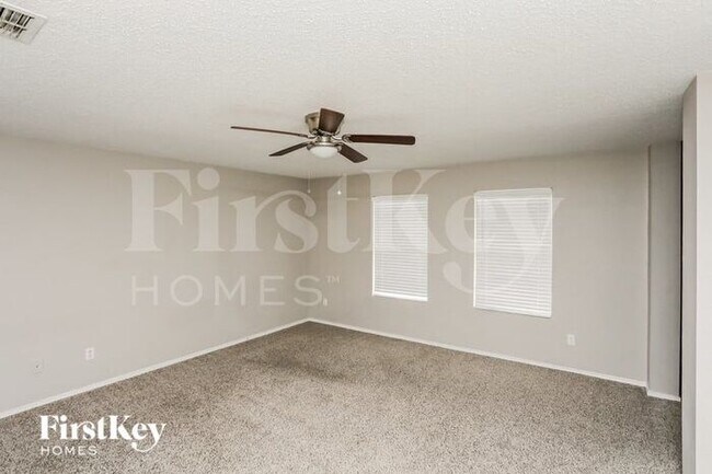 Building Photo - 746 Lowe Drive
