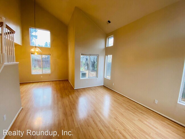 Building Photo - 3 br, 2.5 bath House - 8314 Windswept Ct