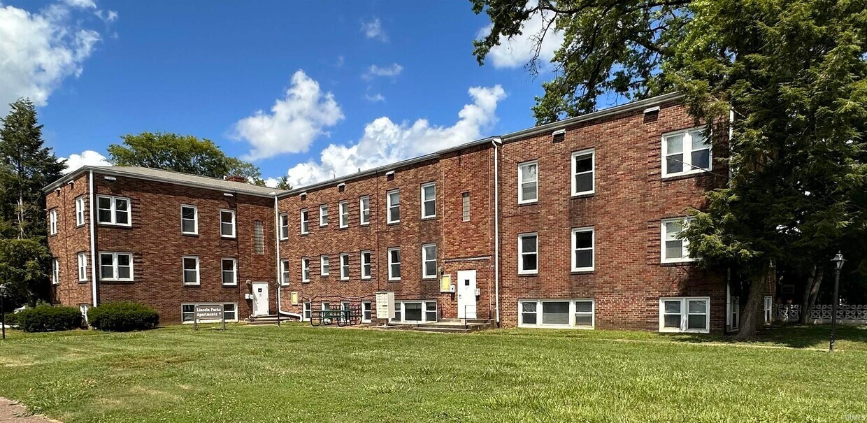 Primary Photo - 2024 Lincoln Ave